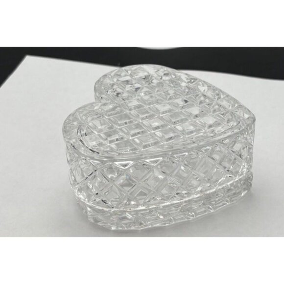 BLOCK 24% Full Lead Crystal Heart Shaped Trinket Box - 4" x 4" Mint Condition - Picture 3 of 8